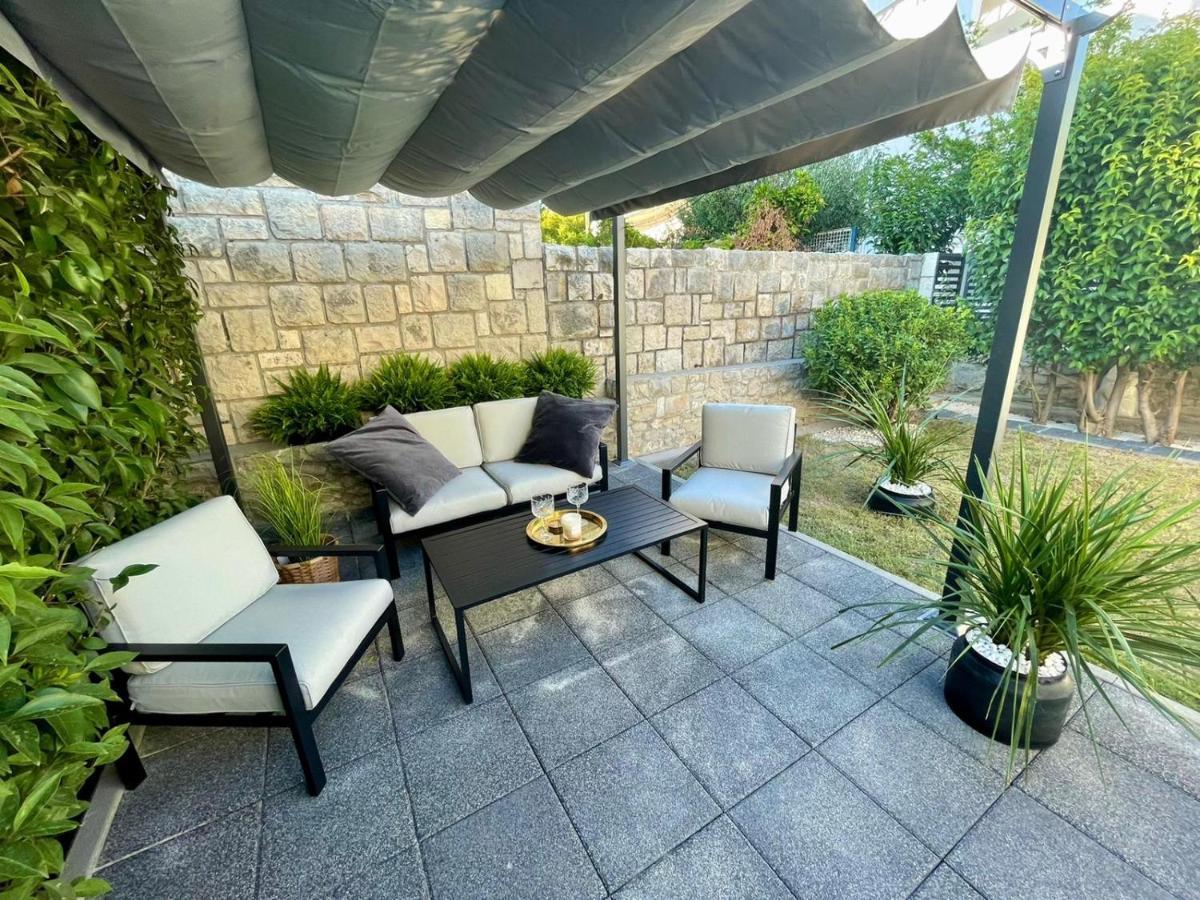 Lux Garden Luxury Apartment Split Exterior photo